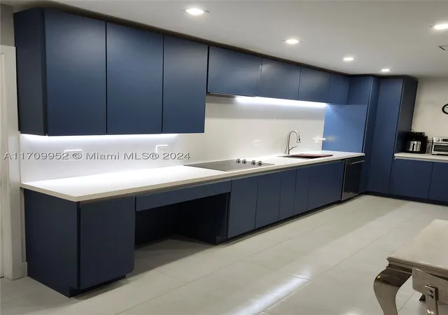 10865-nw-7th-st-24-21-miami-fl-33172/hzid_6b6a67c1