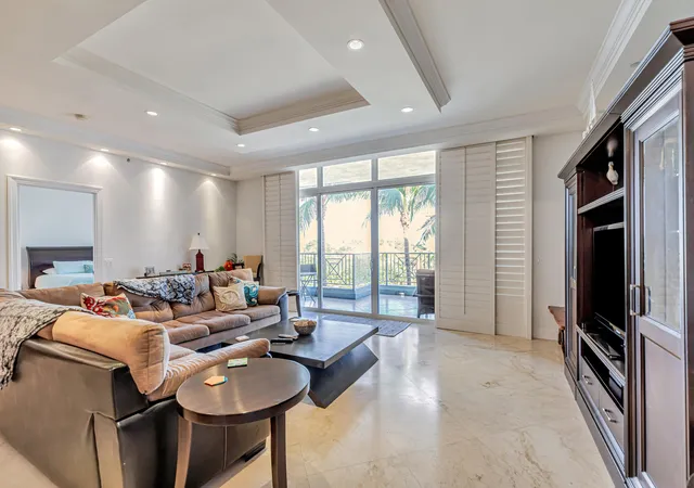 701-se-21st-ave-302-deerfield-beach-fl-33441/hzid_96cb53f9