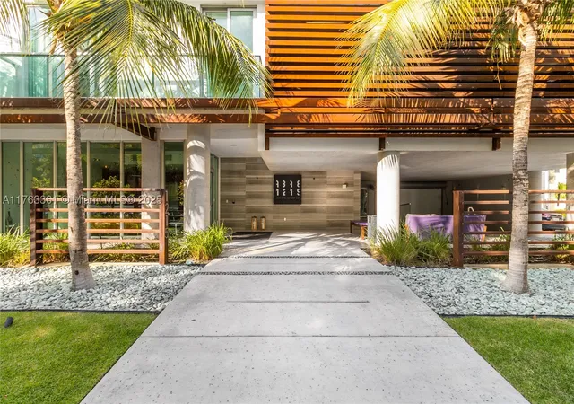 1215-west-ave-203-miami-beach-fl-33139/hzid_032ba7f8