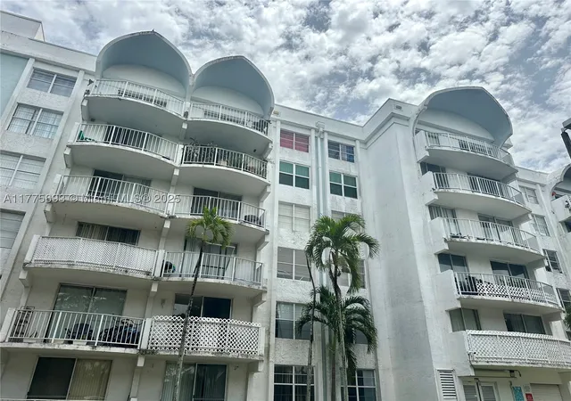 484-nw-165th-st-rd-a-316-miami-fl-33169/hzid_12a05c9d