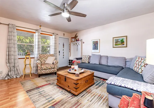 810-lake-shore-dr-25-west-palm-beach-fl-33403/hzid_1fe087ed