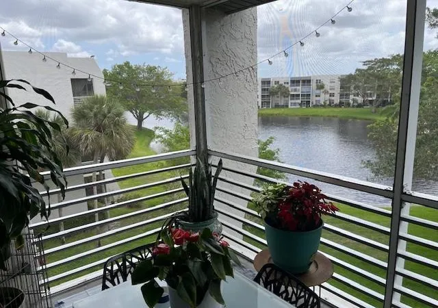 9330-lagoon-pl-406-davie-fl-33324/hzid_7384e91d