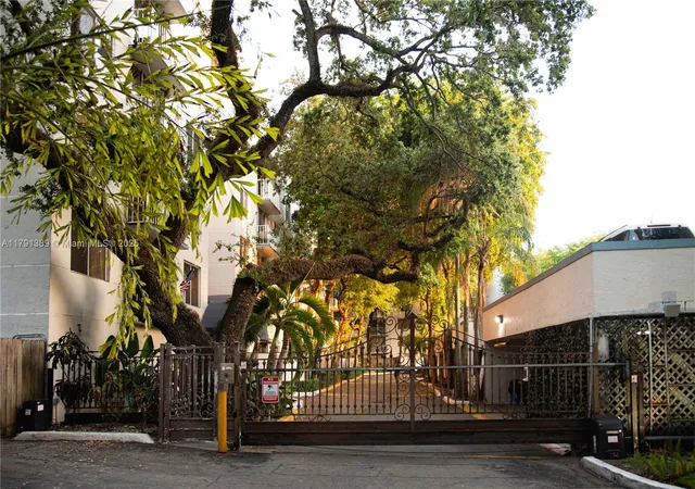 1720-nw-n-river-dr-607-miami-fl-33125/hzid_cb22aa91