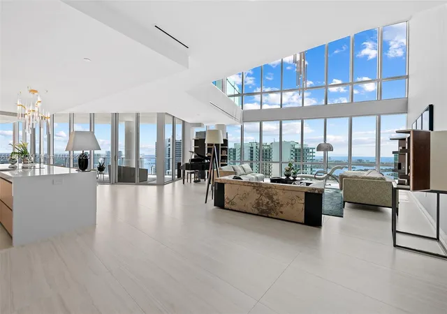 851-ne-1st-ave-ph-5401-miami-fl-33132/hzid_466ebbca