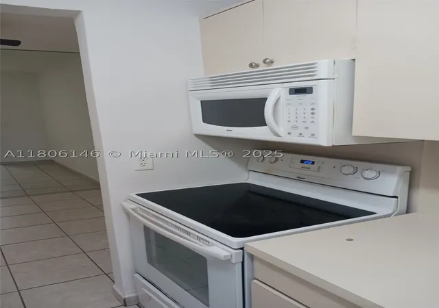 2700-ne-135th-st-30-north-miami-fl-33181/hzid_5aa9b04d
