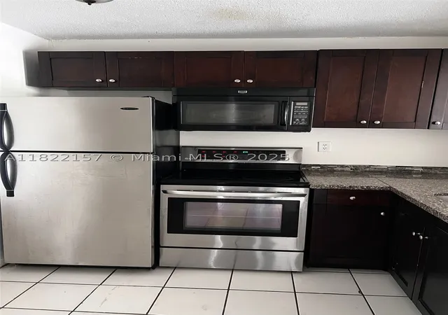 498-nw-165th-st-rd-d303-miami-fl-33169/hzid_fd6b55fb