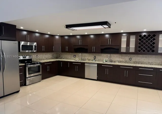 20401-ne-30th-ave-124-8-aventura-fl-33180/hzid_dbe69223