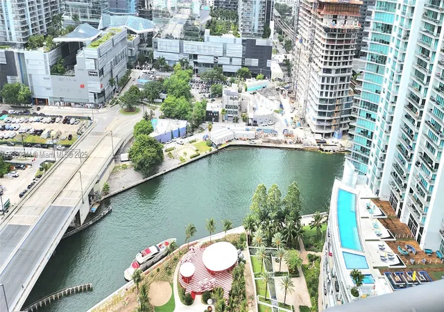 350-s-miami-ave-3214-miami-fl-33130/hzid_b49ef2d0