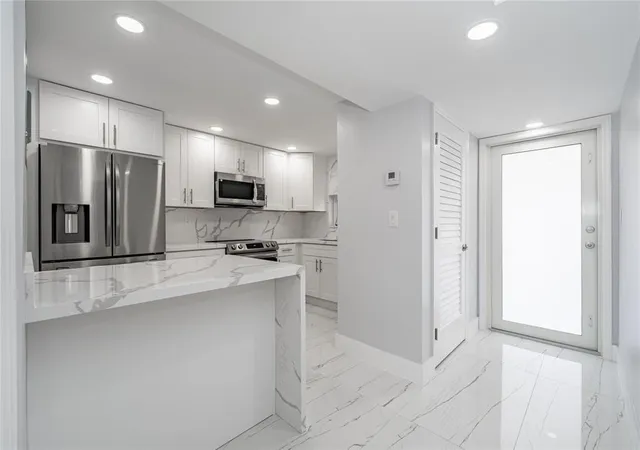 361-s-hollybrook-dr-105-pembroke-pines-fl-33025/hzid_7a768adc