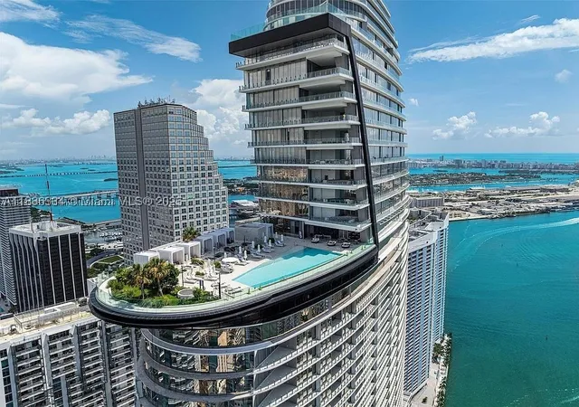 300-biscayne-blvd-way-4707-miami-fl-33131/hzid_45a50590