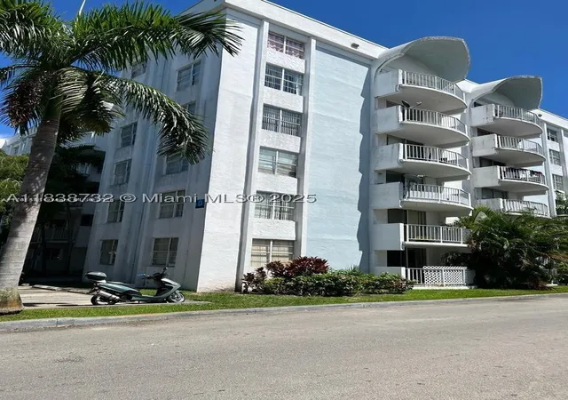498-nw-165th-st-rd-d-407-miami-fl-33169/hzid_517ac11f