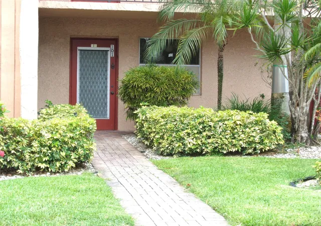 7320-lake-circle-dr-101-margate-fl-33063/hzid_6dd0f291