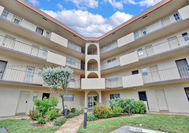 6361-n-falls-cir-dr-209-lauderhill-fl-33319/hzid_b5db9c1a