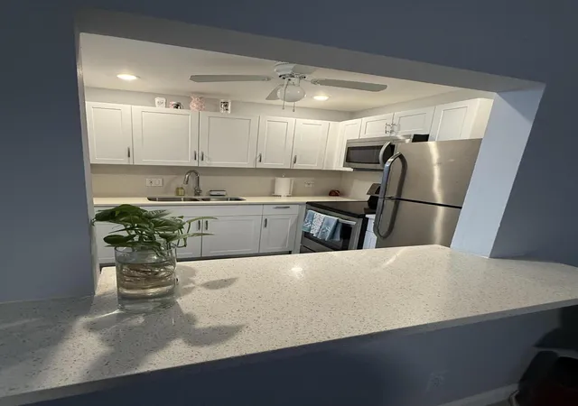 200-village-green-cir-e-k218-palm-springs-fl-33461/hzid_c571086e
