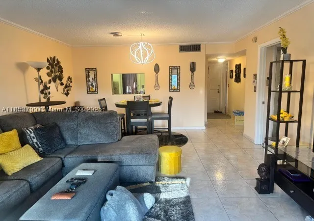 4270-nw-40th-st-306-lauderdale-lakes-fl-33319/hzid_9a233f5c