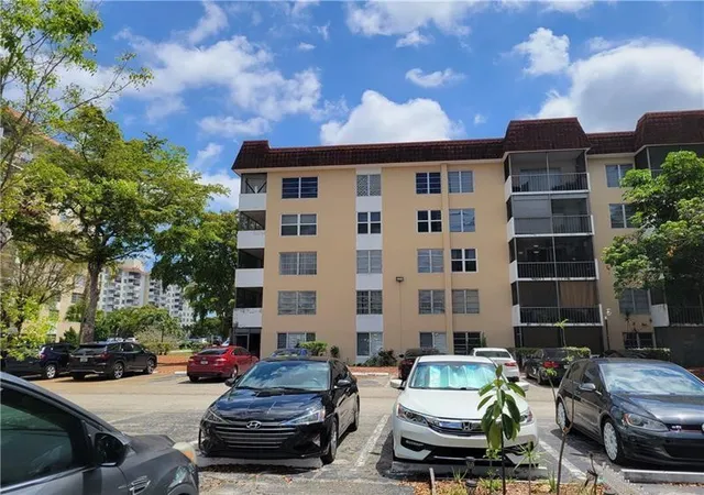 4158-inverrary-dr-404-lauderhill-fl-33319/hzid_3b00ee8a