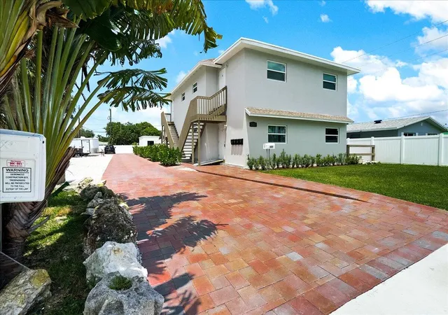 305-cypress-dr-e-1-2-3-4-5-lake-park-fl-33403/hzid_13aafdf6