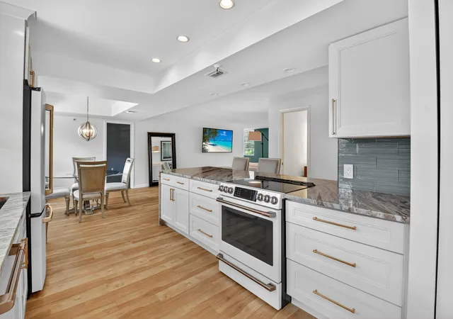 5340-nw-2nd-ave-220-boca-raton-fl-33487/hzid_ad6ac7b3