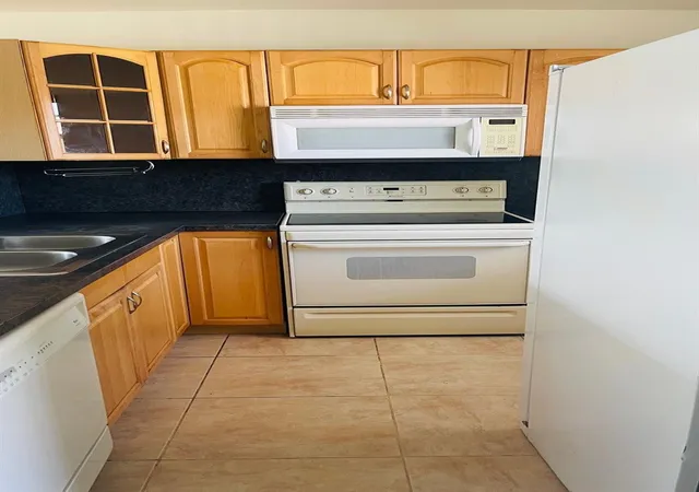 5111-w-oakland-park-blvd-306-lauderdale-lakes-fl-33313/hzid_29707d79