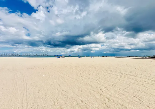 2424-se-17th-st-b307-north-lauderdale-fl-33316/hzid_8afebac0