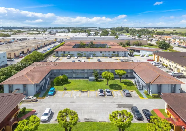4050-nw-135th-st-21-11-opa-locka-fl-33054/hzid_e0ccd6ca