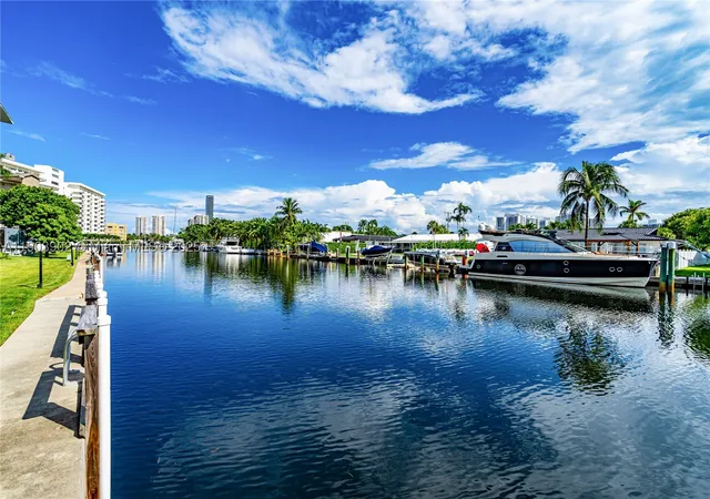 455-paradise-isle-blvd-106-hallandale-beach-fl-33009/hzid_a4ca9a0f