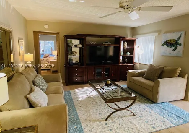 442-pine-glen-ln-d-2-greenacres-fl-33463/hzid_c09b14b9
