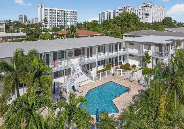 3201-se-12th-st-c2-pompano-beach-fl-33062/hzid_dcab8a6d