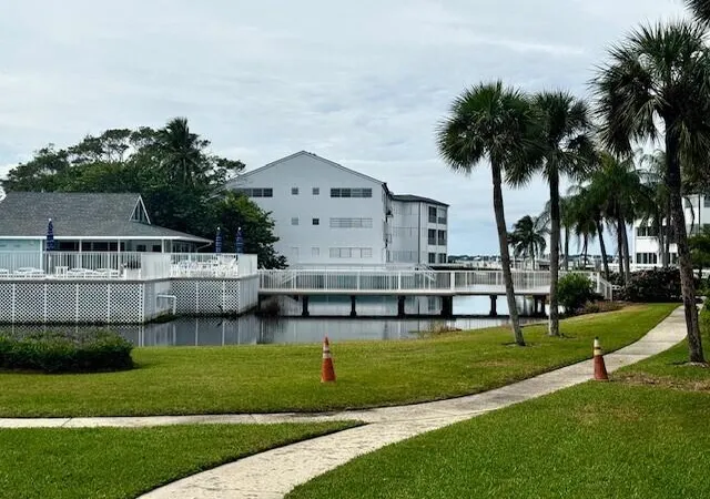 1550-ne-ocean-blvd-b101-stuart-fl-34996/hzid_79f7ed68