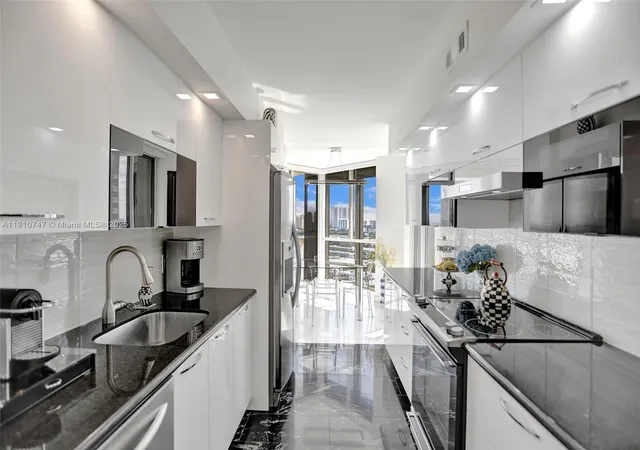1000-e-island-blvd-2103-aventura-fl-33160/hzid_00d5b19f