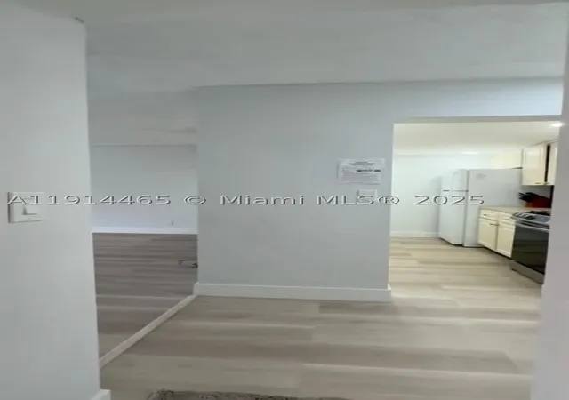 17901-nw-68-ave-t-205-hialeah-fl-33015/hzid_a3705b50