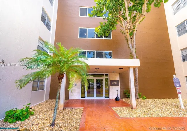 6930-miami-gardens-dr-1-410-hialeah-fl-33015/hzid_9ccd6c49