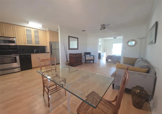 2131-ne-42nd-ct-208e-lighthouse-point-fl-33064/hzid_3e8ecb4e