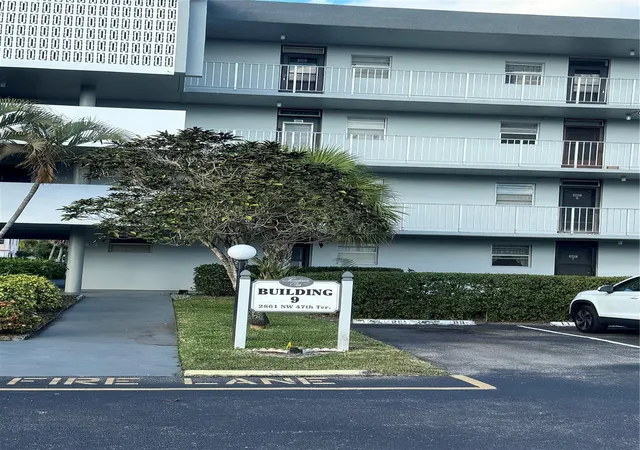 2861-nw-47th-ter-104b-fort-lauderdale-fl-33313/hzid_f9b743fc