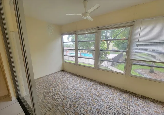 6000-nw-64th-ave-205-tamarac-fl-33319/hzid_fb05916a