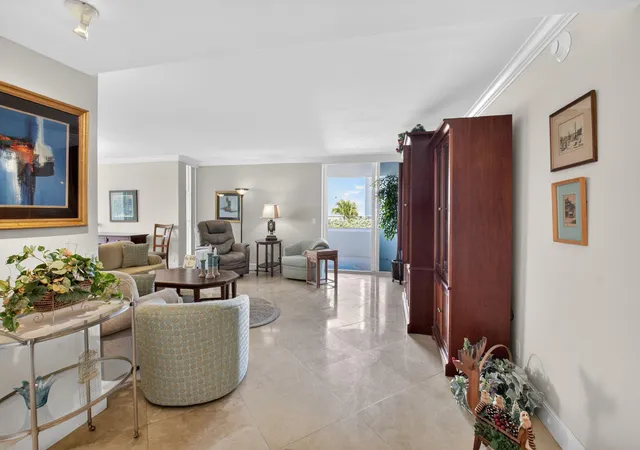 2200-s-ocean-blvd-202-delray-beach-fl-33483/hzid_e9b4417a