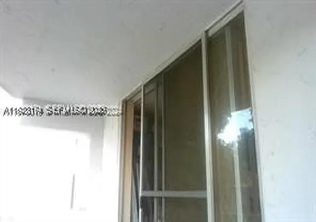 496-nw-165th-st-rd-d-314-miami-fl-33169/hzid_17b3b3d6
