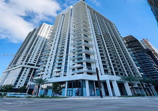 11-ne-6th-2813-miami-fl-33132/hzid_1af7f330