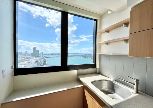 1330-west-ave-3404-miami-beach-fl-33139/hzid_eccc9fbb