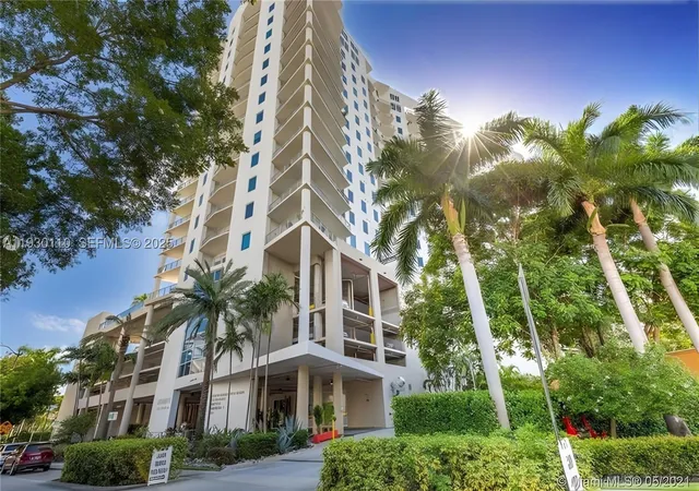 10-sw-south-river-dr-608-miami-fl-33130/hzid_5030e037