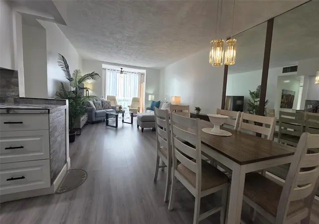 2831-somerset-dr-105-lauderdale-lakes-fl-33311/hzid_762603c7