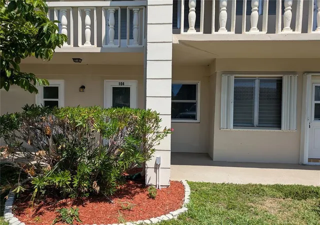 2115-ne-42nd-ct-104n-lighthouse-point-fl-33064/hzid_a5e20590