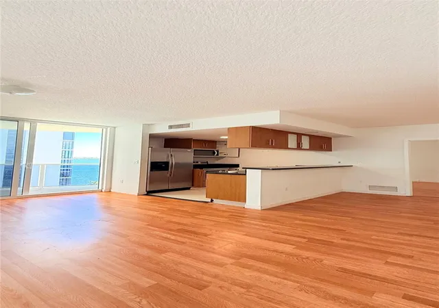 601-ne-23rd-st-902-miami-fl-33137/hzid_0b9523c8