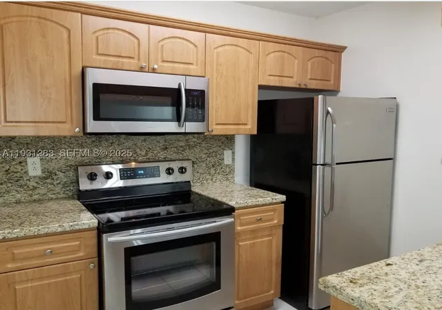 7141-sw-129th-ave-4-miami-fl-33183/hzid_7eb8441c