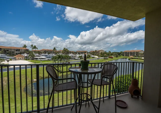 901-seafarer-cir-306-jupiter-fl-33477/hzid_c76ecdb8