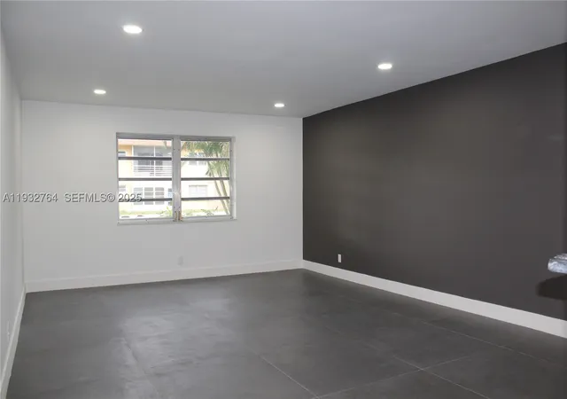 5140-sw-40th-ave-3c-dania-beach-fl-33314/hzid_b64f29dd