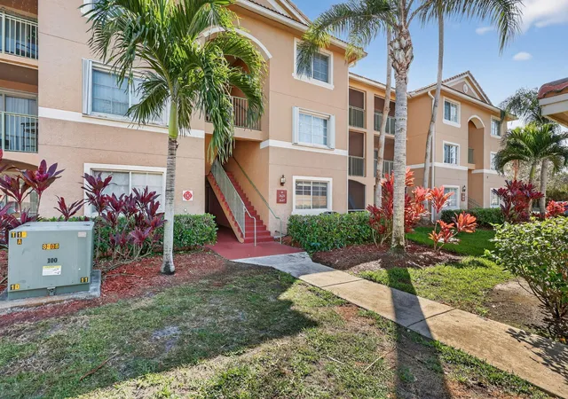 3643-nw-mediterranean-ln-103-jensen-beach-fl-34957/hzid_abc7b45e