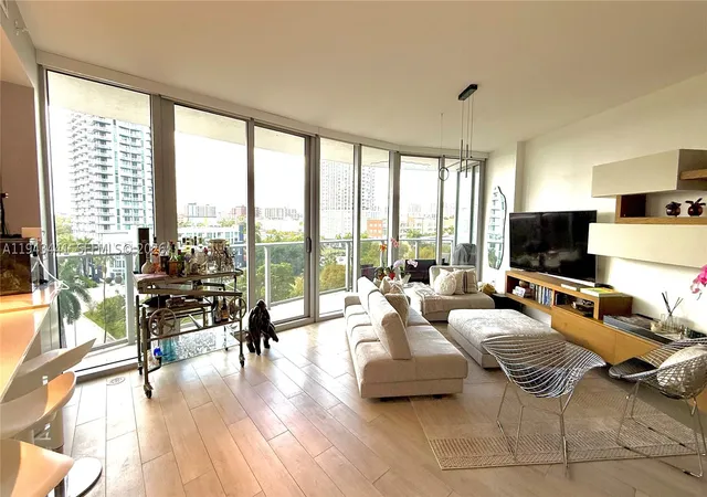 488-ne-18th-st-700-miami-fl-33132/hzid_39c3cecf