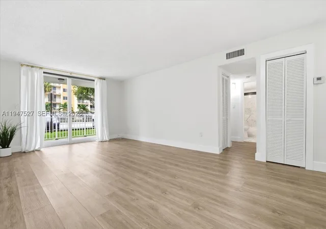 6960-miami-gardens-dr-2-124-hialeah-fl-33015/hzid_6e25e1ea