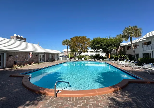 350-s-cypress-rd-522-pompano-beach-fl-33060/hzid_5873e800